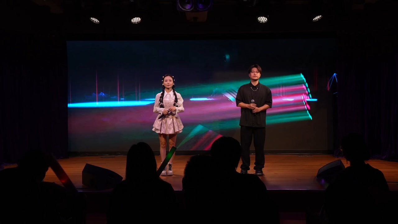 男女合唱表演——只對你有感覺